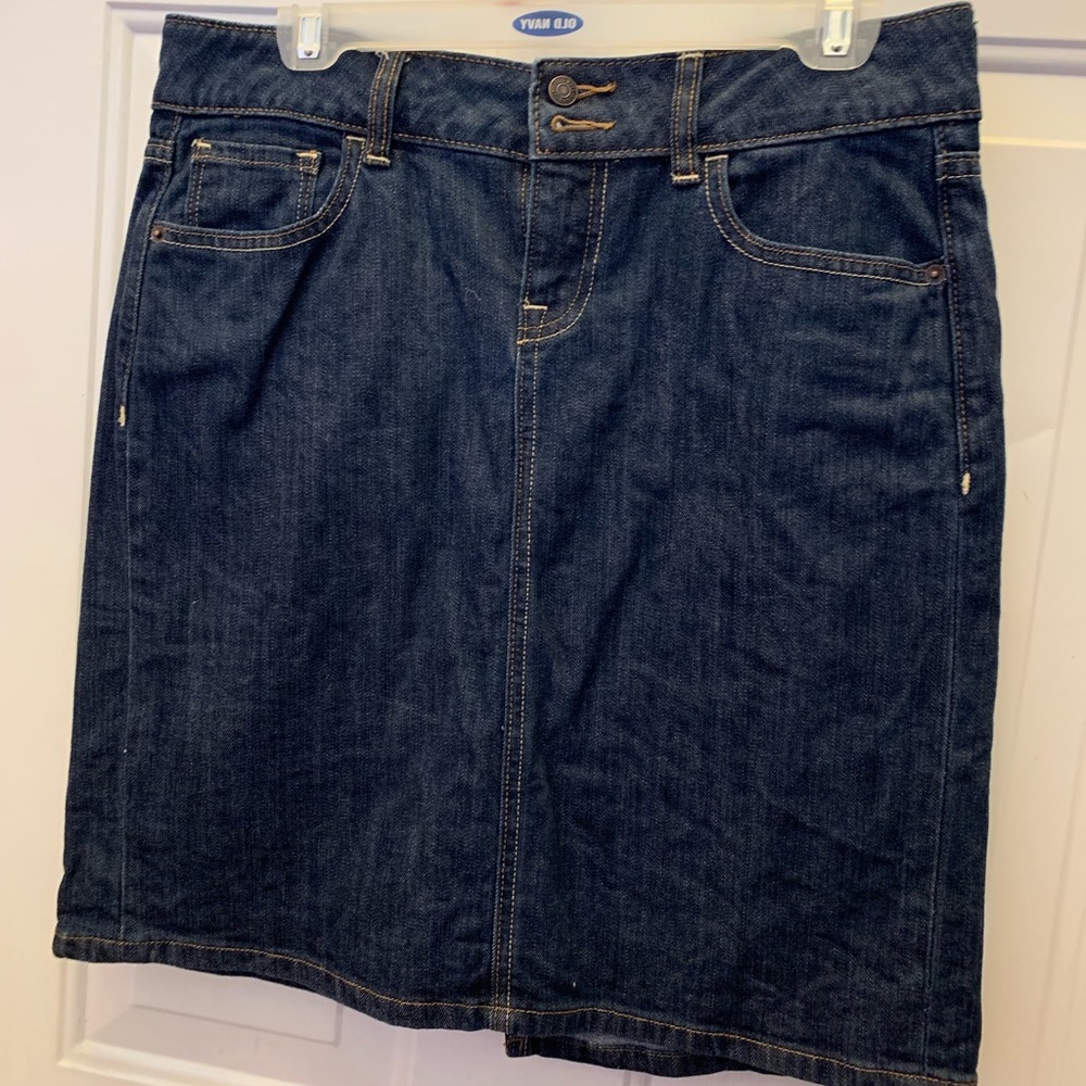 Old Navy Denim skirt